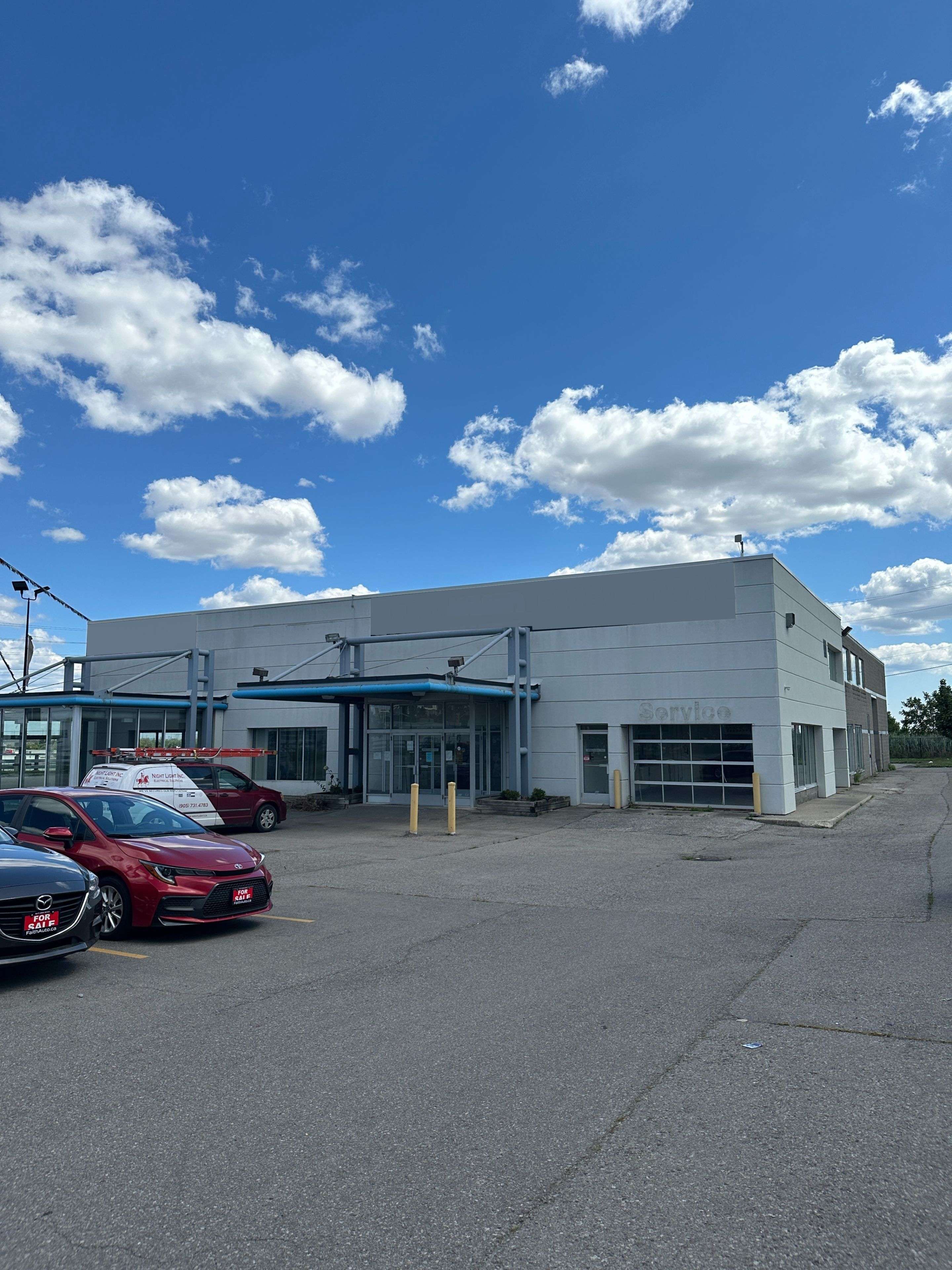 8046 Dixie RD, Brampton, ON L6T 4W6