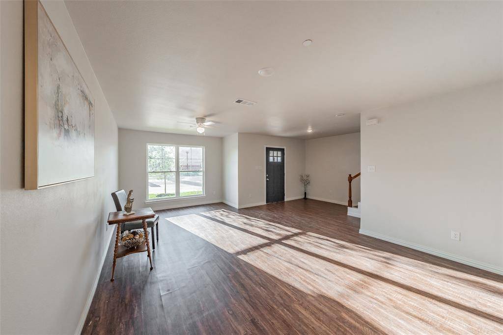 6215 Roby Drive, Arlington, TX 76001