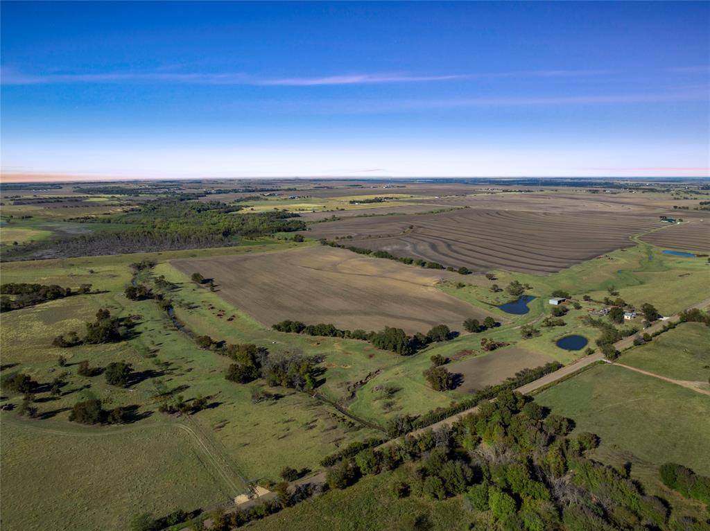 2663 W Crabb Road, West, TX 76691
