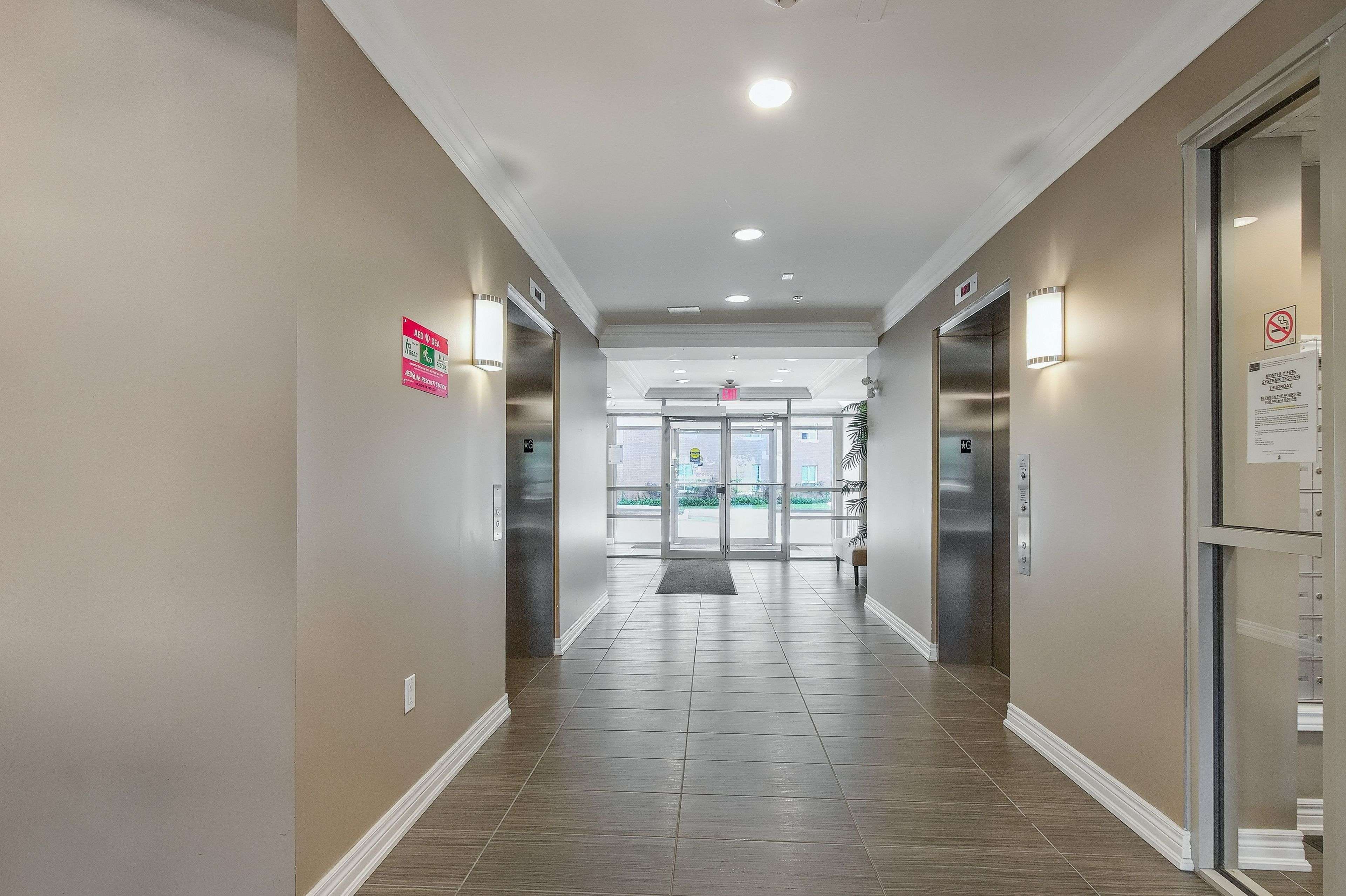 1421 Costigan RD #404, Milton, ON L9T 2N4