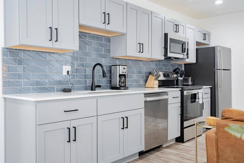 601 N Ewing Avenue #107, Dallas, TX 75203