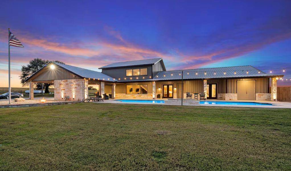 395-452 County Road 470, Chilton, TX 76632