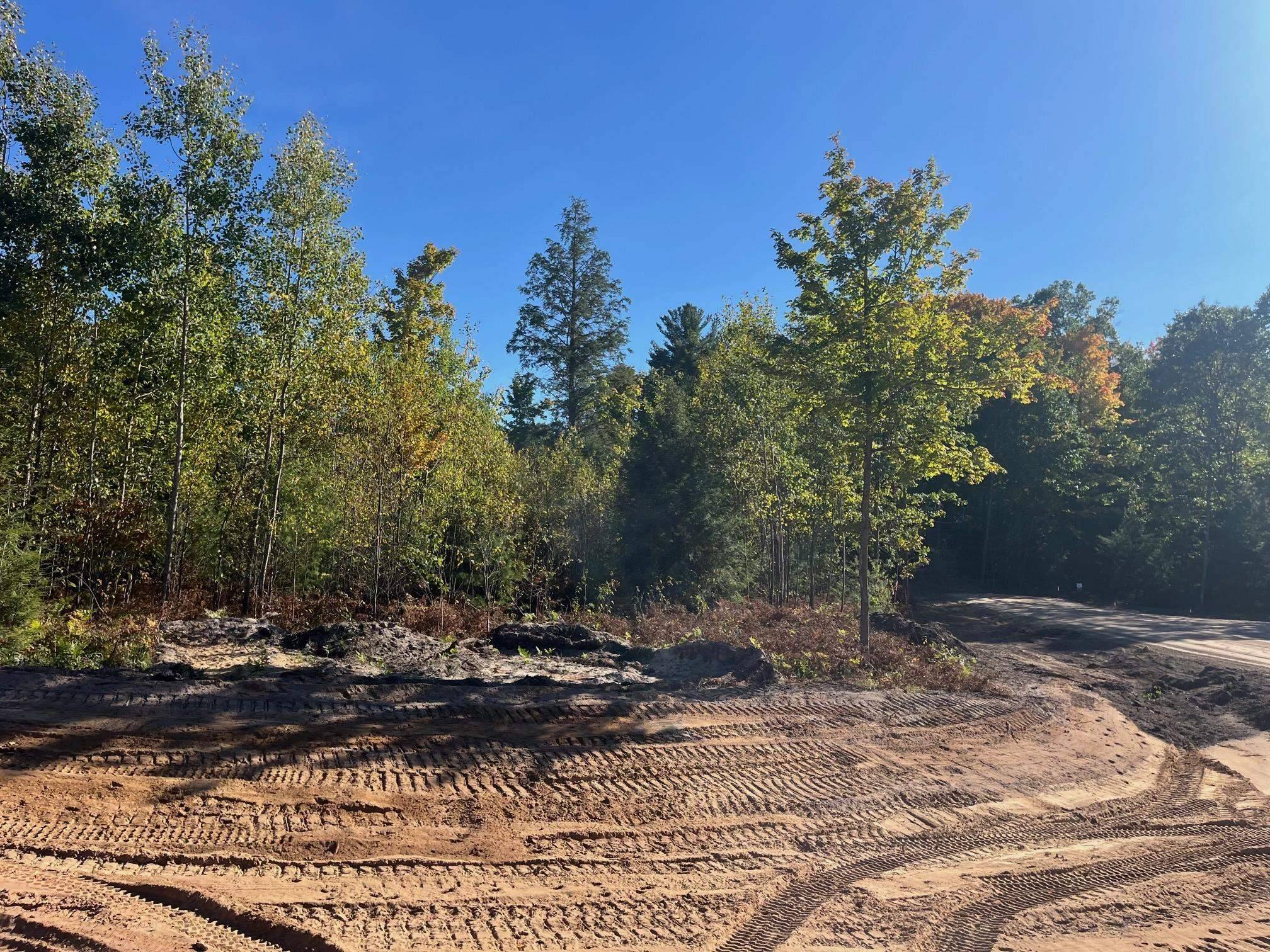 8903 Hemlock Hill DR, Long Lake Twp, MI 49685