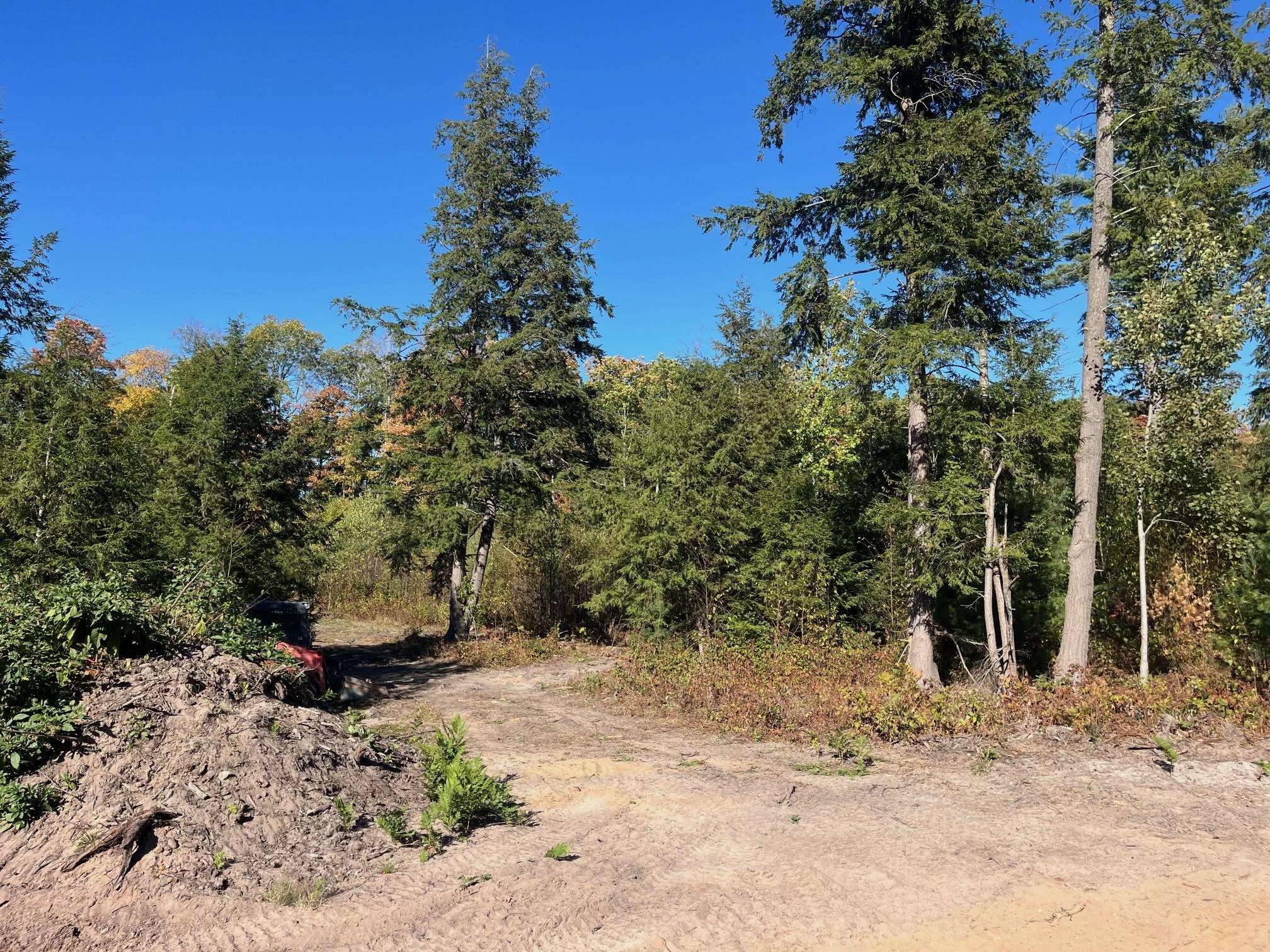 8910 Hemlock Hill DR, Long Lake Twp, MI 49685