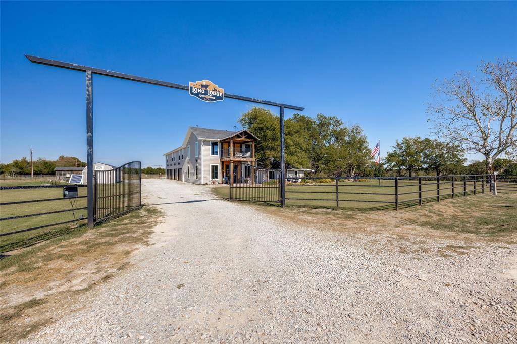 17019 County Road 706, Leonard, TX 75452
