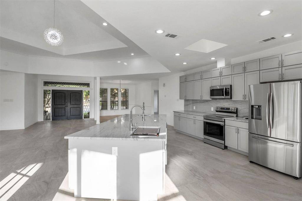 7319 Briarnoll, Dallas, TX 75252