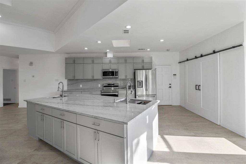 7319 Briarnoll, Dallas, TX 75252