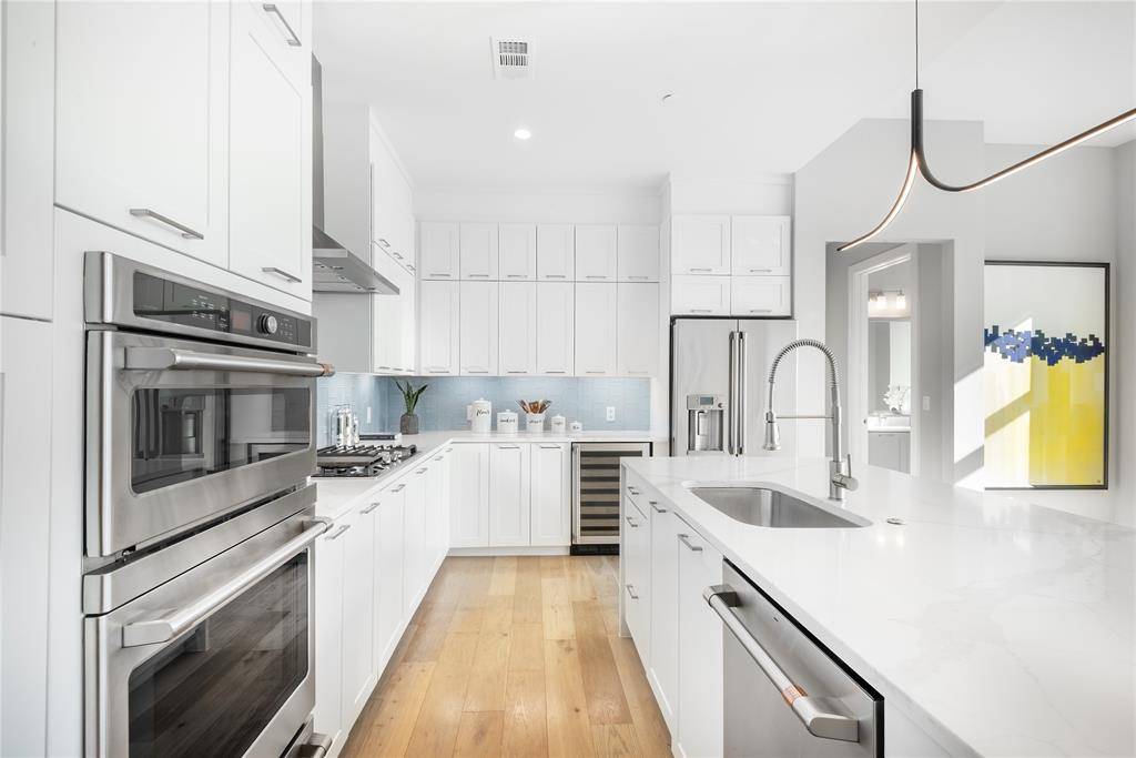 3031 Oliver Street #2007, Dallas, TX 75205