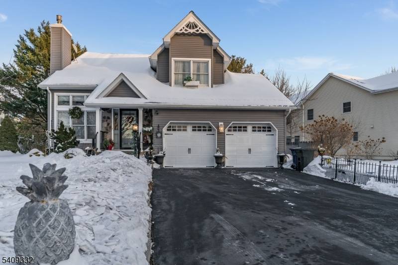 7 Rachel Ct, Clinton Town, NJ 08809