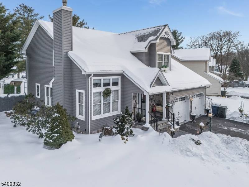 7 Rachel Ct, Clinton Town, NJ 08809