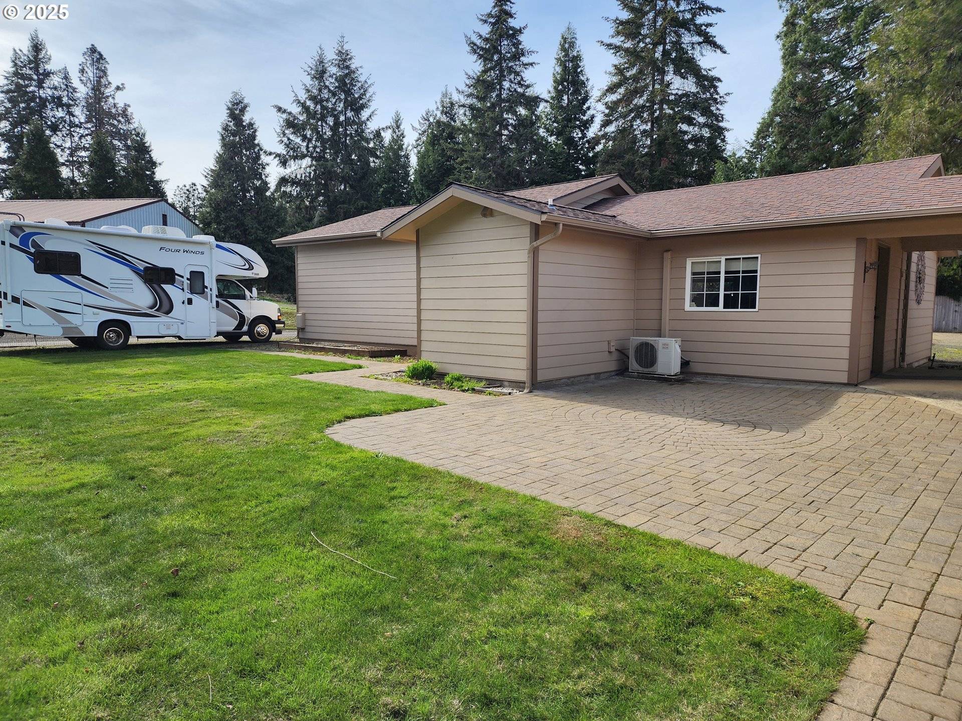 3413 WILD RIVER DR, Roseburg, OR 97470