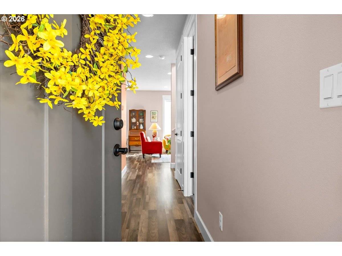 29800 RIVERVIEW DR, Rainier, OR 97048