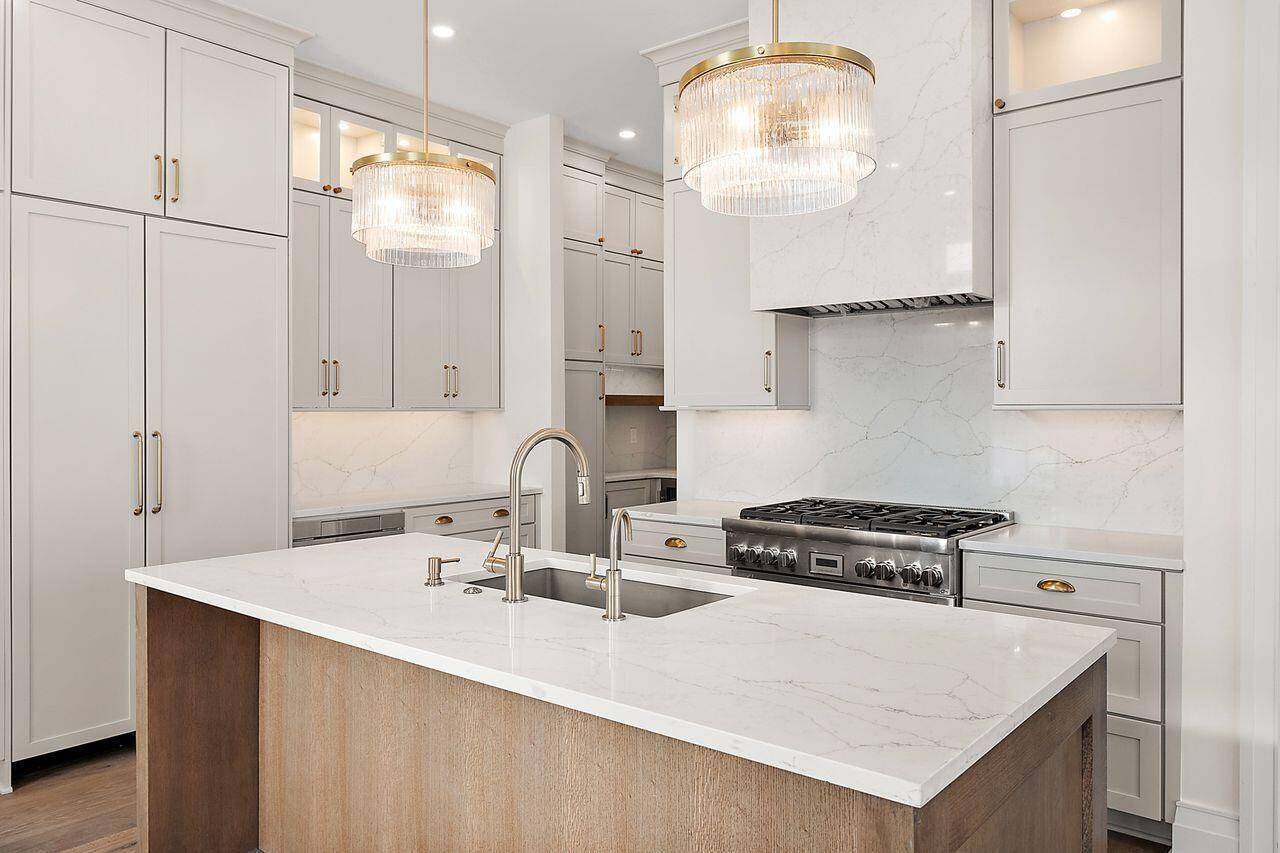 107 S Griswold ST, Northville City, MI 48167