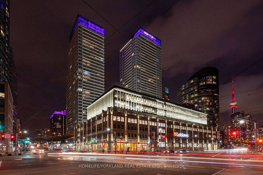 17 Bathurst ST #4205, Toronto C01, ON M5V 0N1