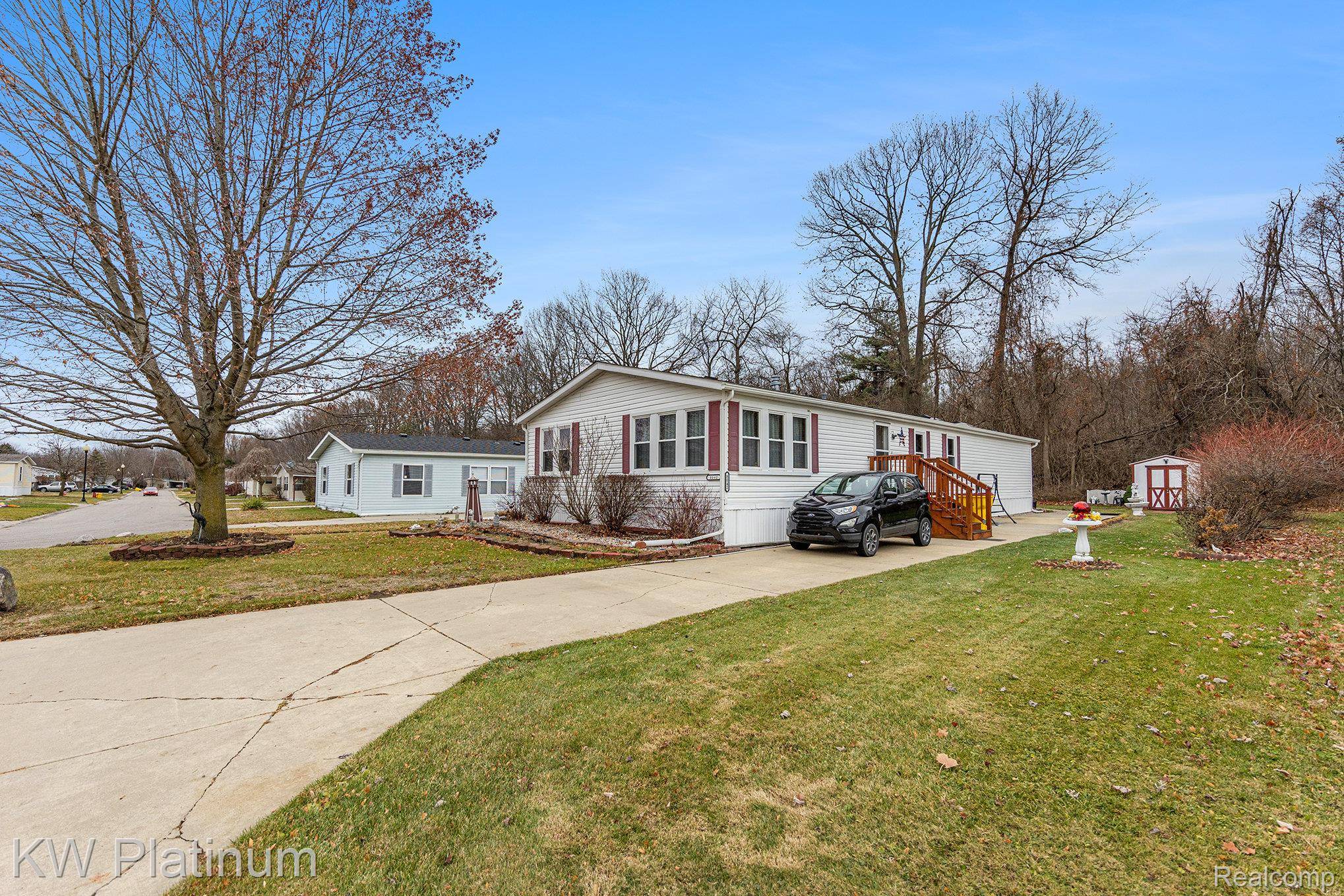 8042 Harbour DR, Ira Township, MI 48023