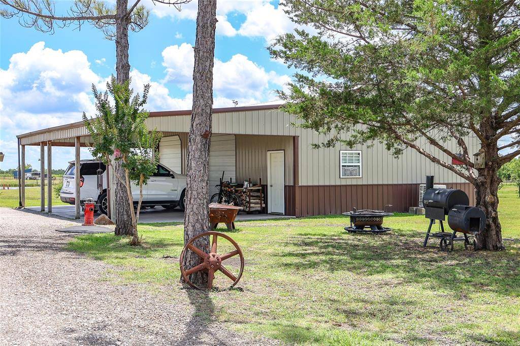 490 N Greenville Road, Nevada, TX 75173