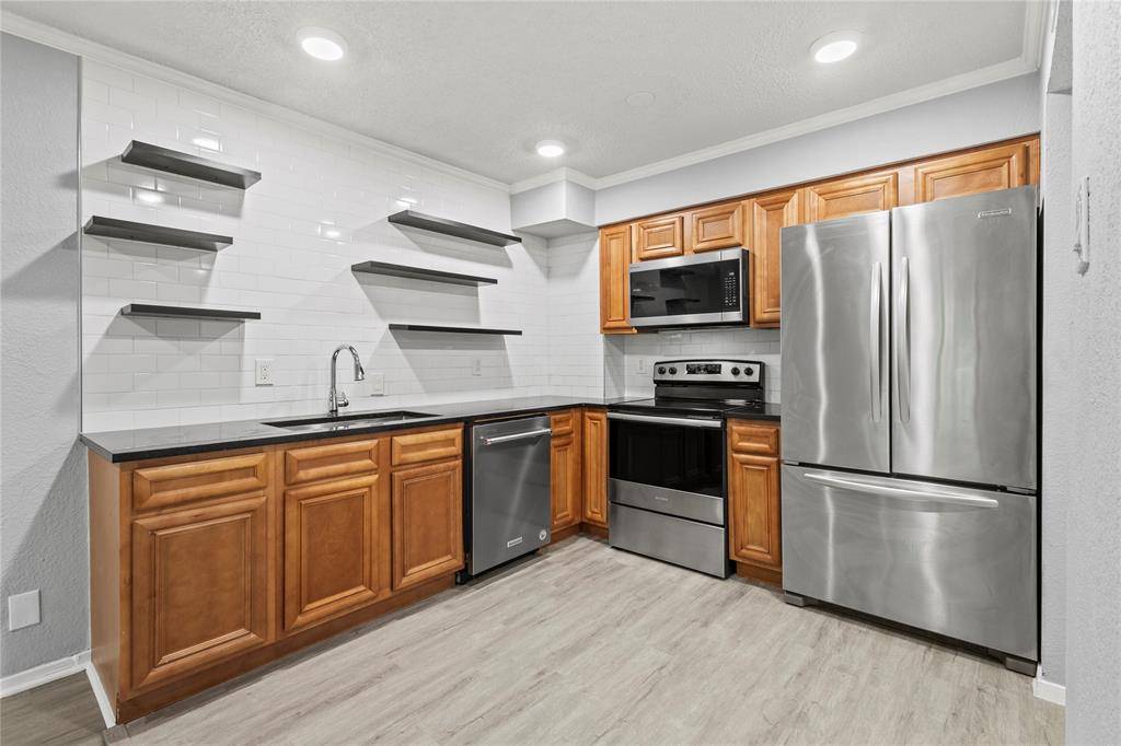 4859 Cedar Springs Road #157, Dallas, TX 75219