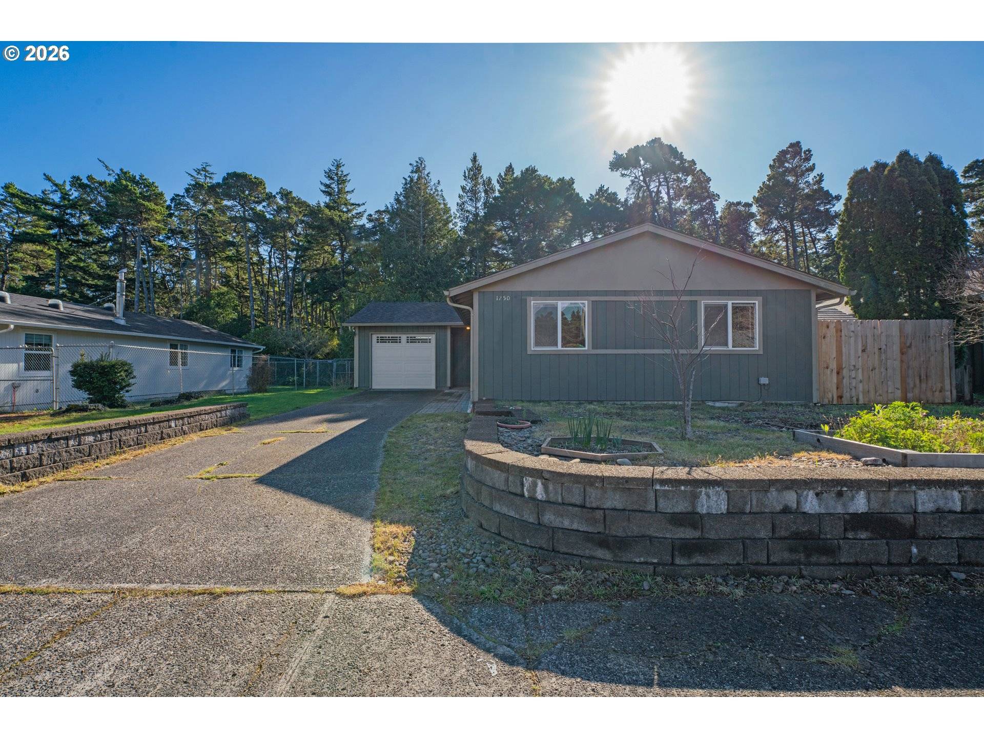 1250 34TH PL, Florence, OR 97439