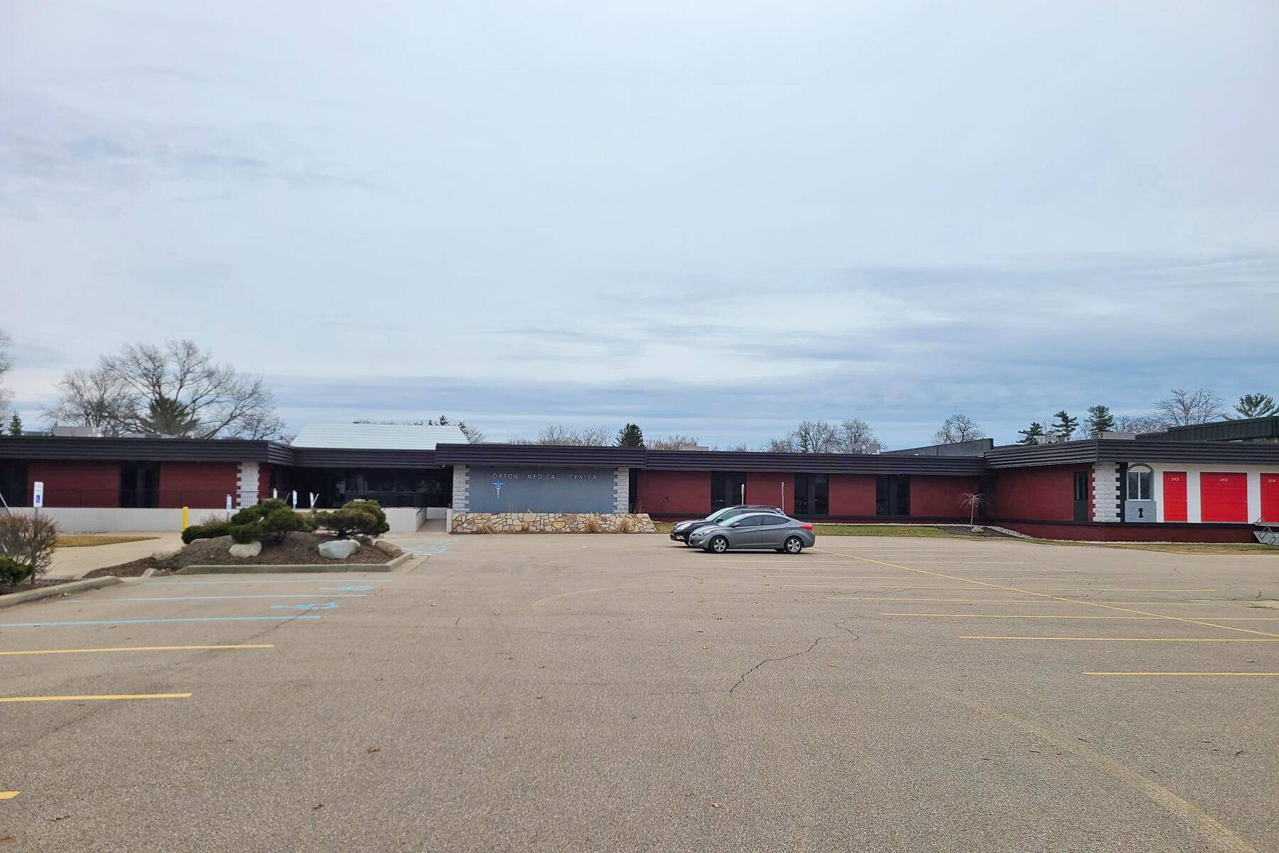 3535 Park ST #100, Norton Shores City, MI 49444
