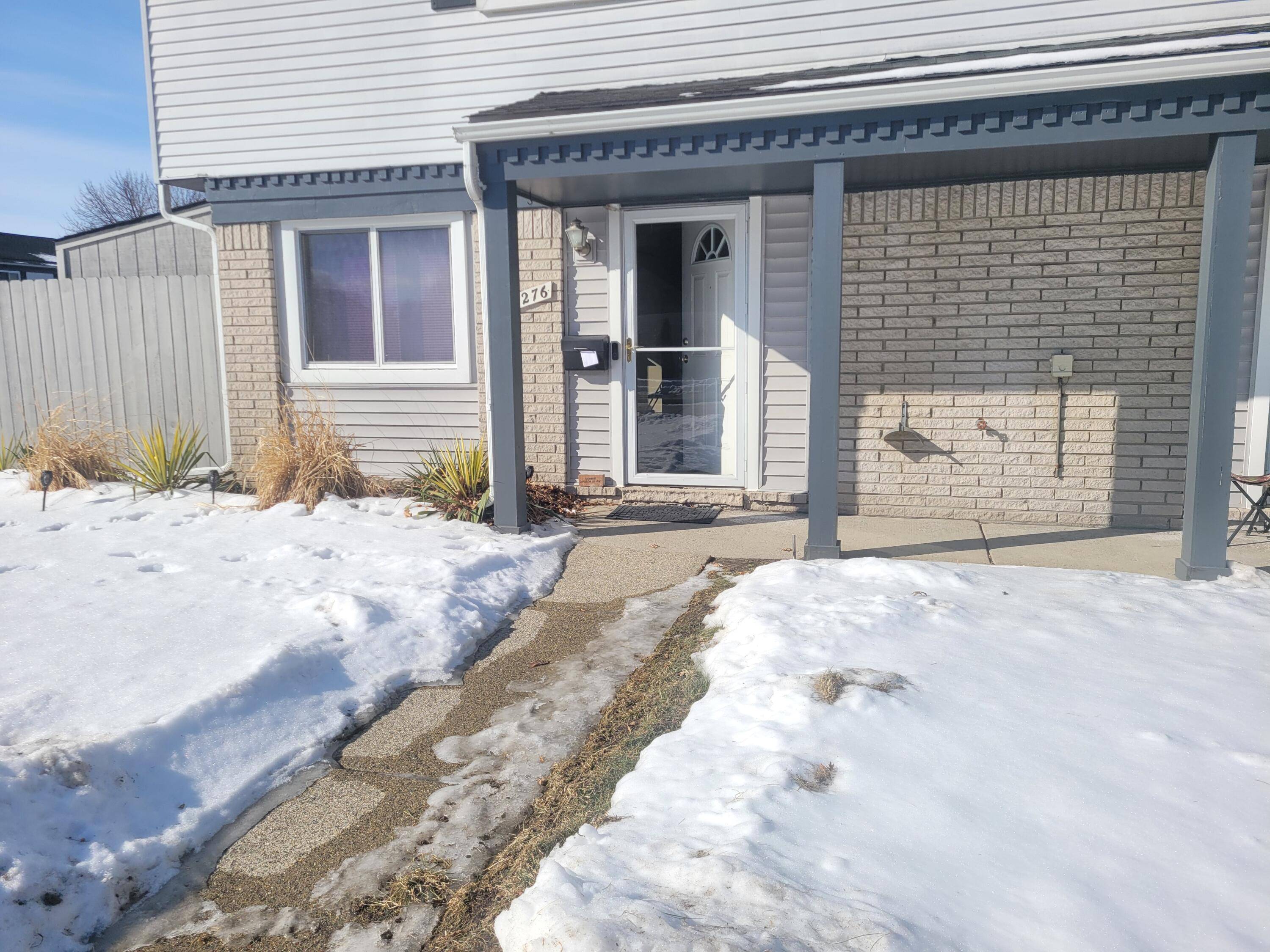 41276 N Woodbury Green DR, Van Buren Twp, MI 48111