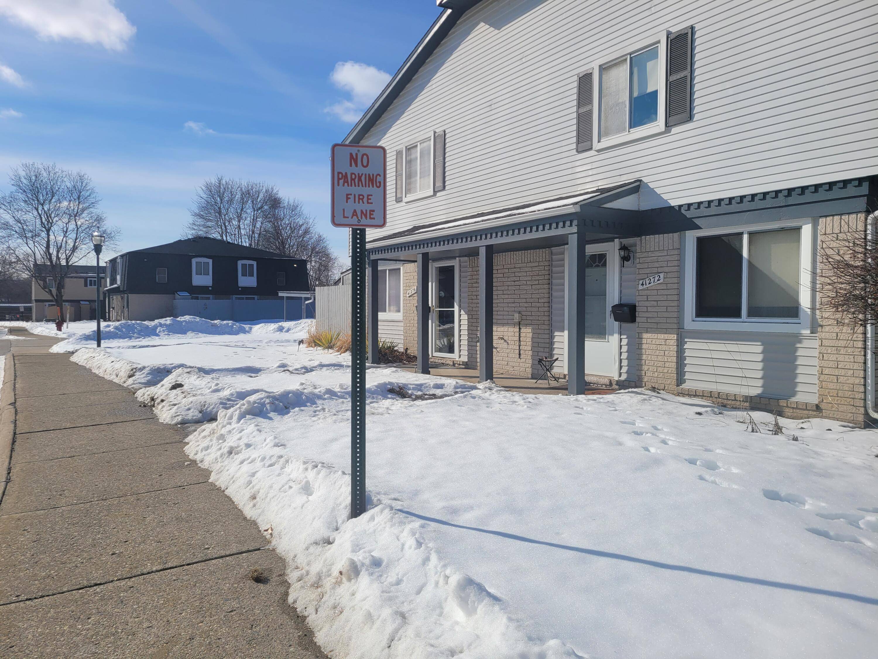 41276 N Woodbury Green DR, Van Buren Twp, MI 48111