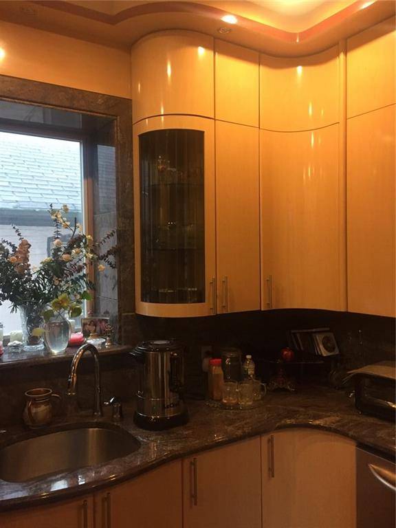 921 45th ST, Brooklyn, NY 11219