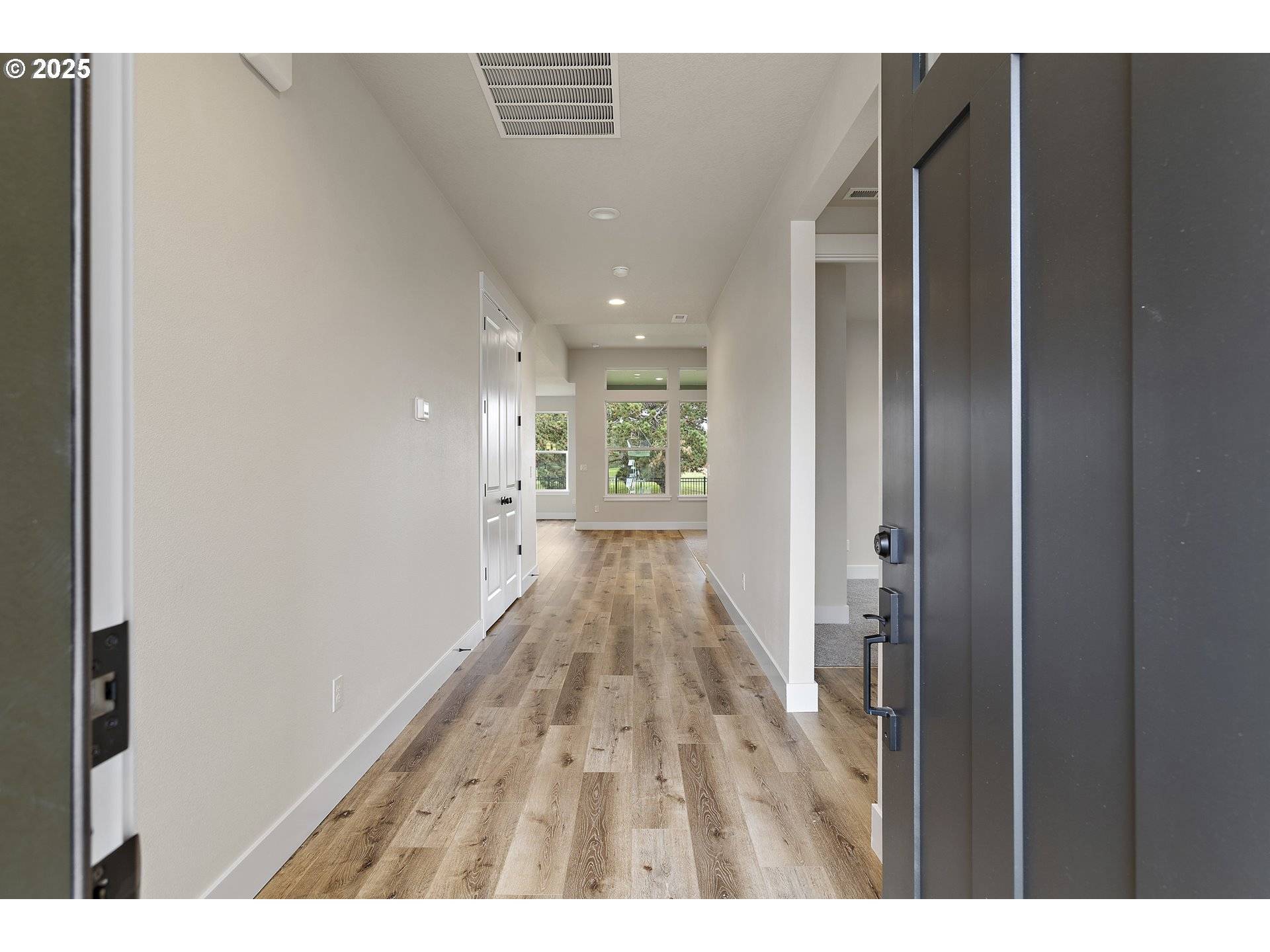 707 Magnolia AVE, Woodburn, OR 97071