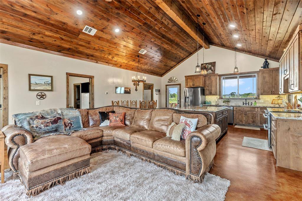 1498 County Road 24800, Brookston, TX 75421