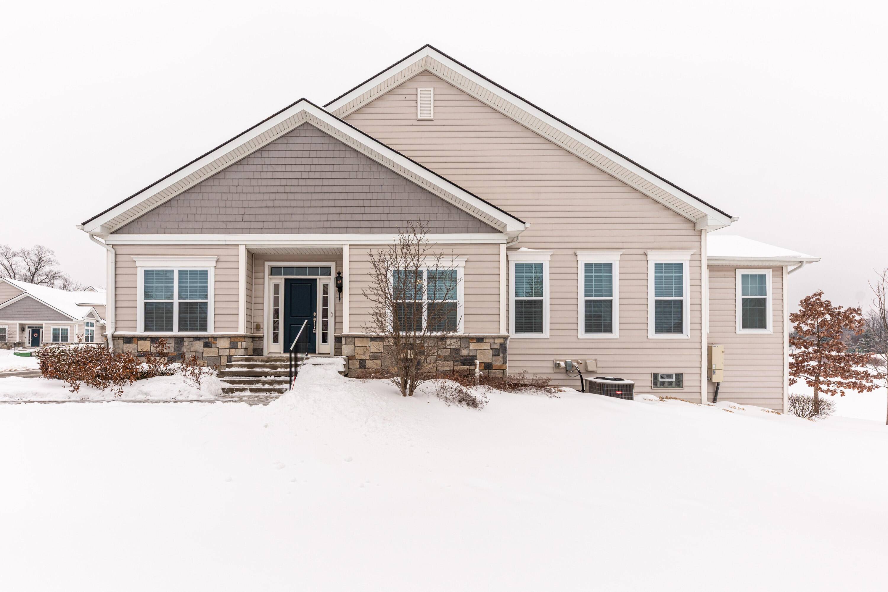 2667 Oxford CIR, Scio Twp, MI 48103