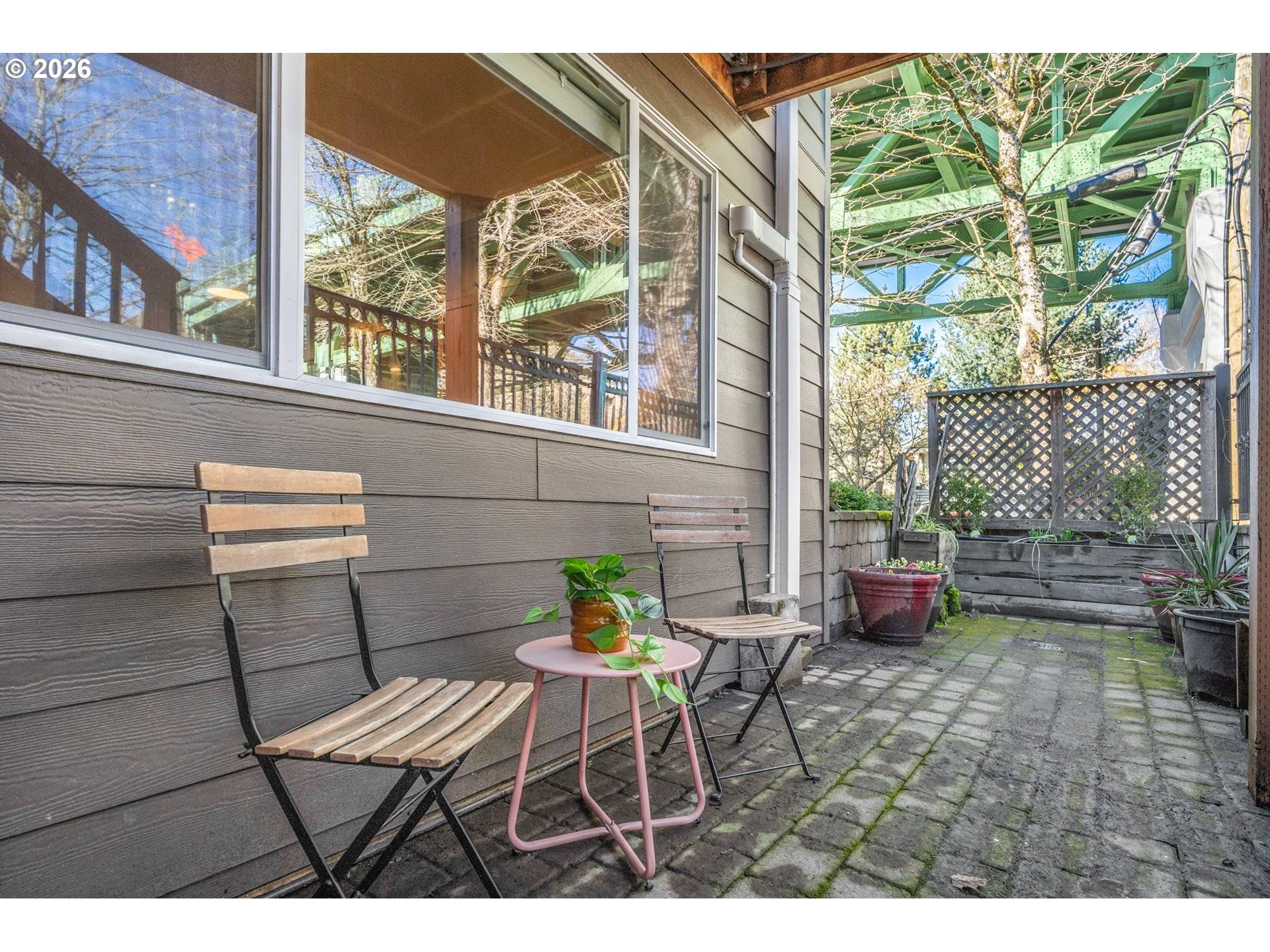 8682 N WILLAMETTE BLVD, Portland, OR 97203