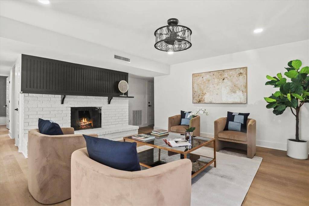 3305 Bellingham Court, Dallas, TX 75228