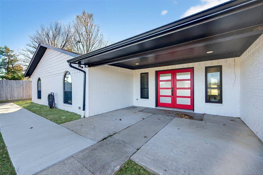 616 E Bells Boulevard, Bells, TX 75414