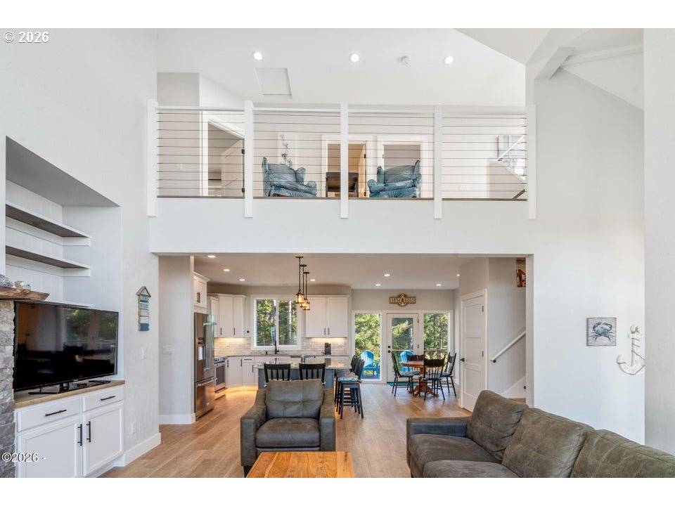 415 FALL CREEK DR, Oceanside, OR 97134