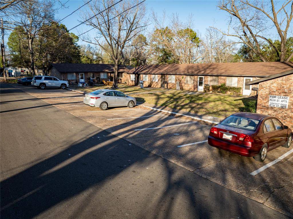 1006 Plum Street, Winnsboro, TX 75494