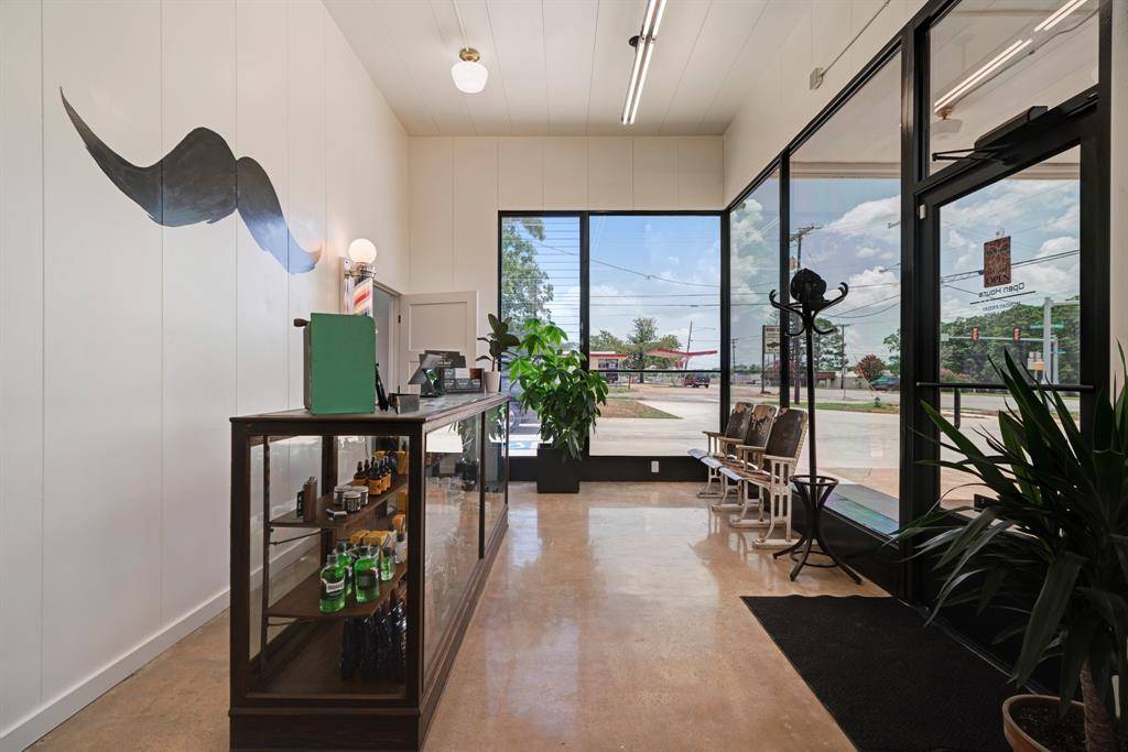 3015 Clarksville Street, Paris, TX 75460