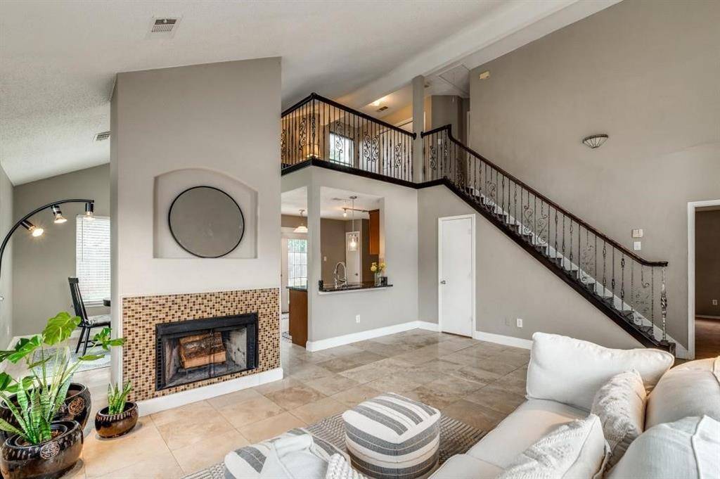 8164 Heritage Place Drive, Fort Worth, TX 76137