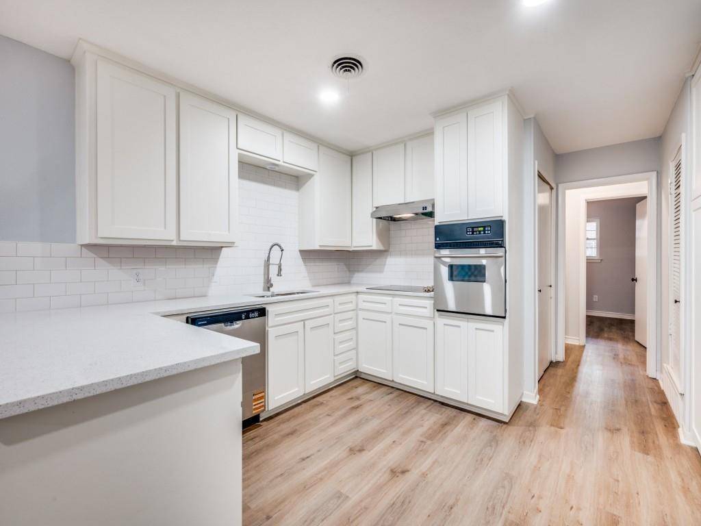 1108 Wade Drive, Bedford, TX 76022