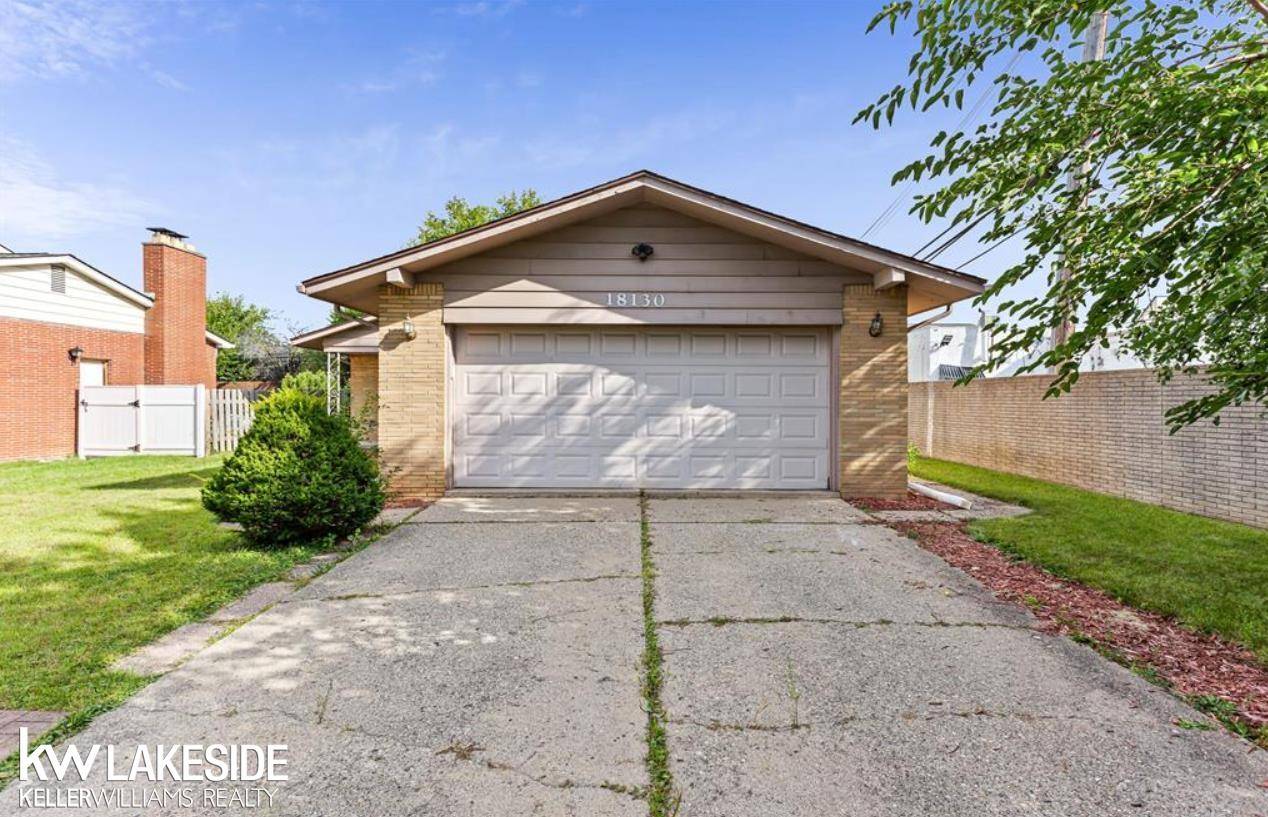 18130 Roseland BLVD, Lathrup Village, MI 48076