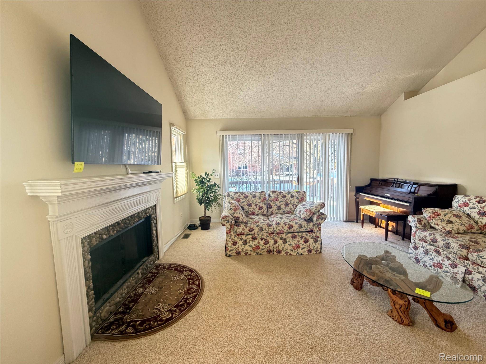 11 Oxford CT, Dearborn, MI 48124