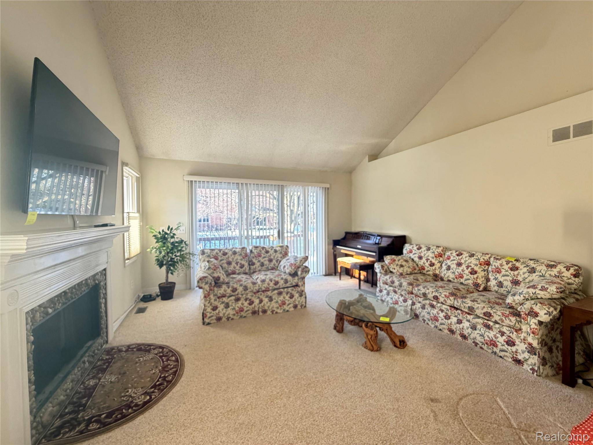 11 Oxford CT, Dearborn, MI 48124