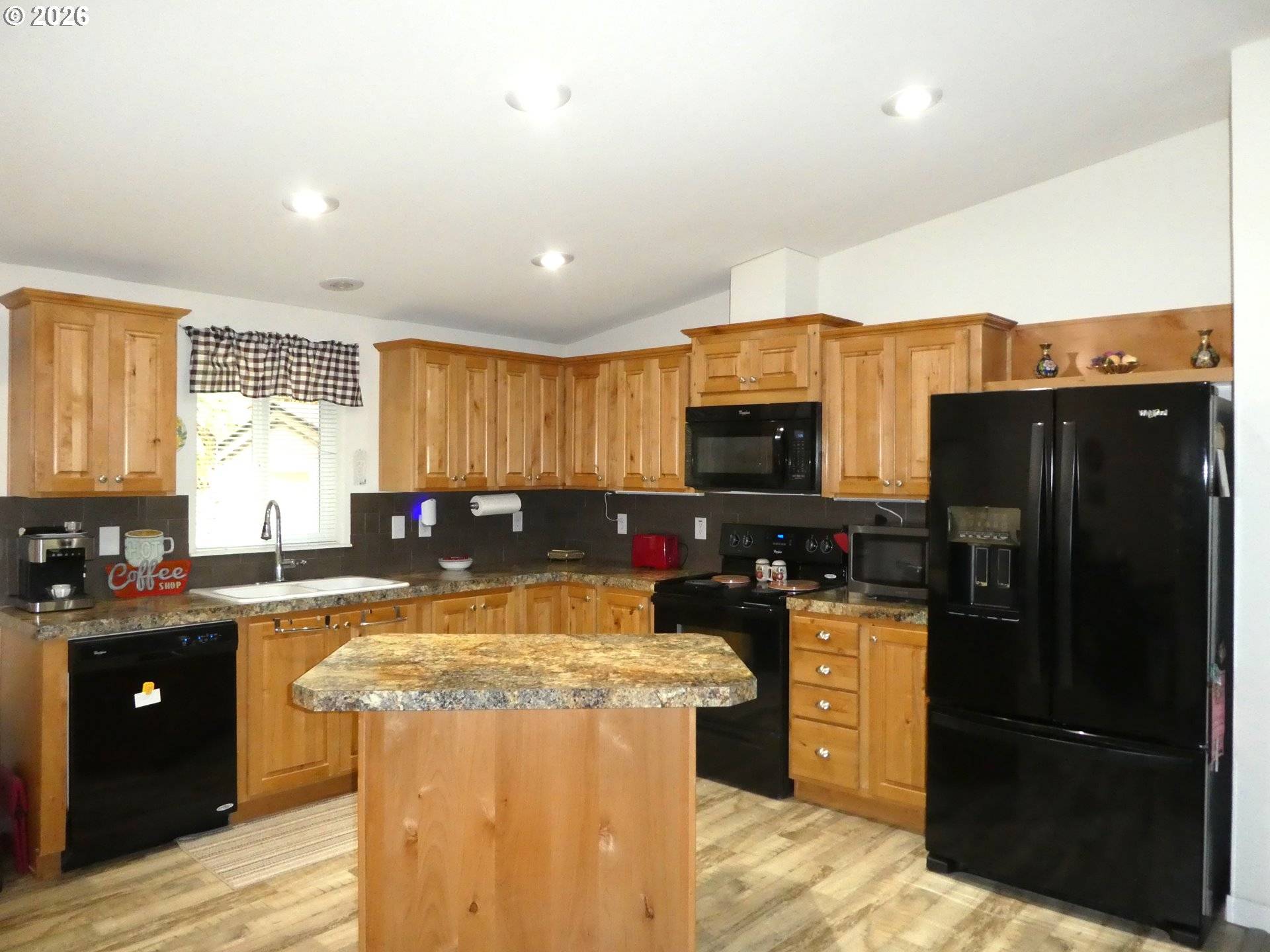 32700 SE LEEWOOD LN #32, Boring, OR 97009