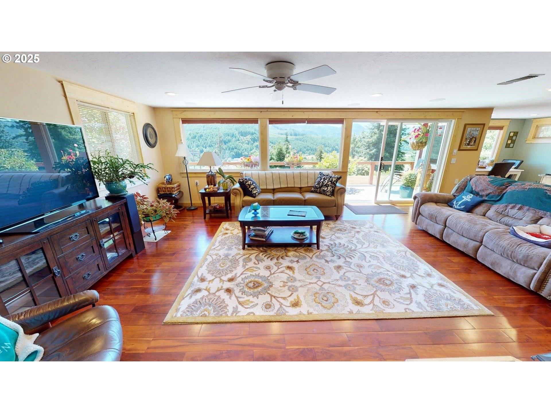 95800 TIMBER HILL RD, Gold Beach, OR 97444