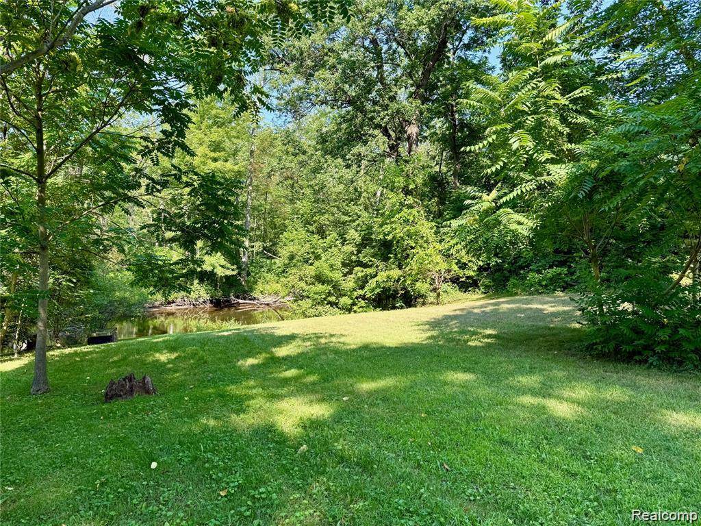 15276 Outer DR, Argentine Township, MI 48451