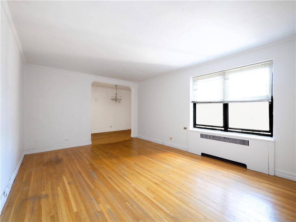306 East Mosholu Pkwy South #3K, Bronx, NY 10458