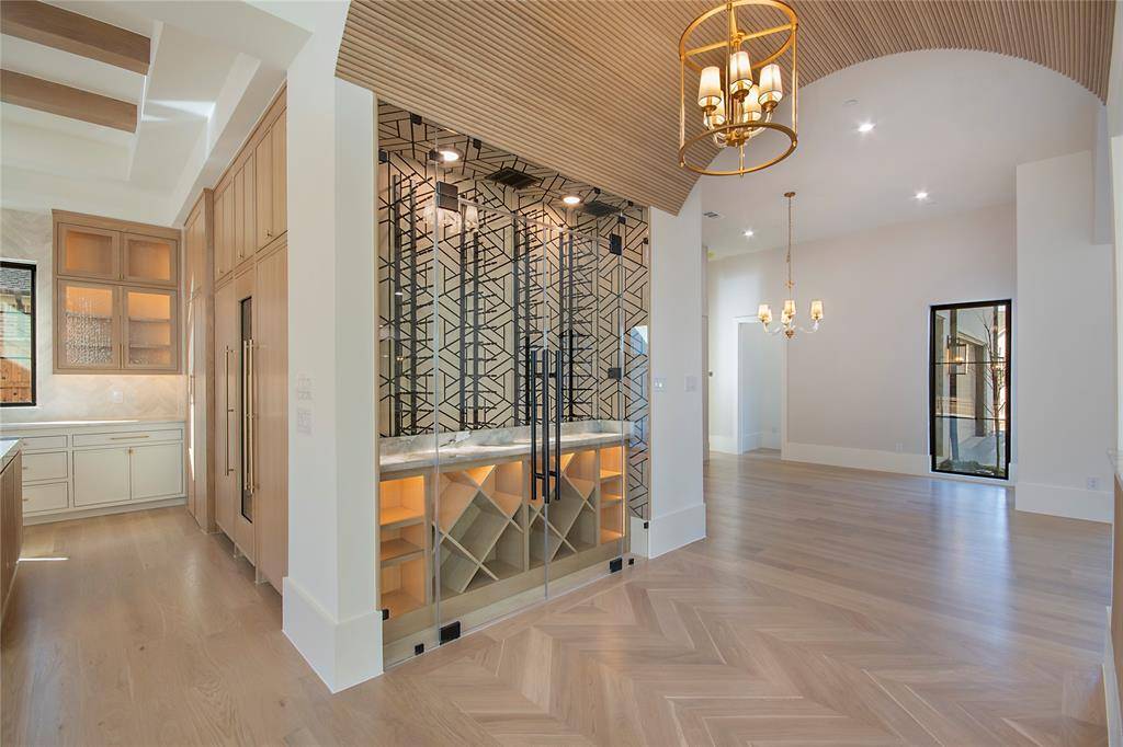 4222 Middleton Road, Dallas, TX 75229