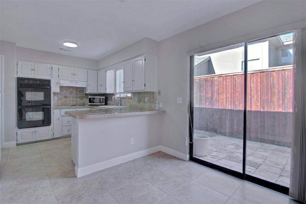 14822 Sopras Circle, Addison, TX 75001