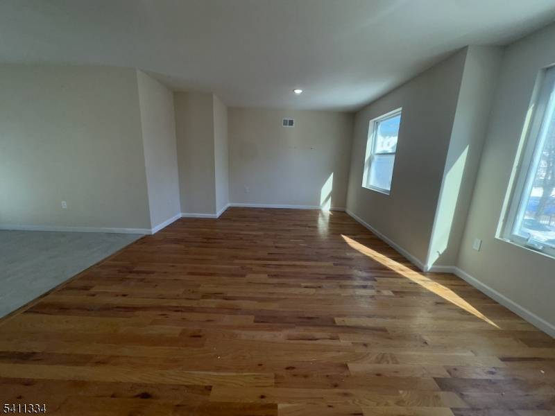 487 S 18Th St 1st Fl #2, Newark City, NJ 07103