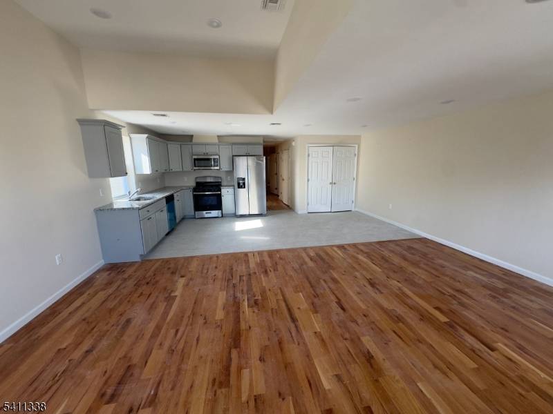 487 S 18Th St 2nd Fl #2, Newark City, NJ 07103