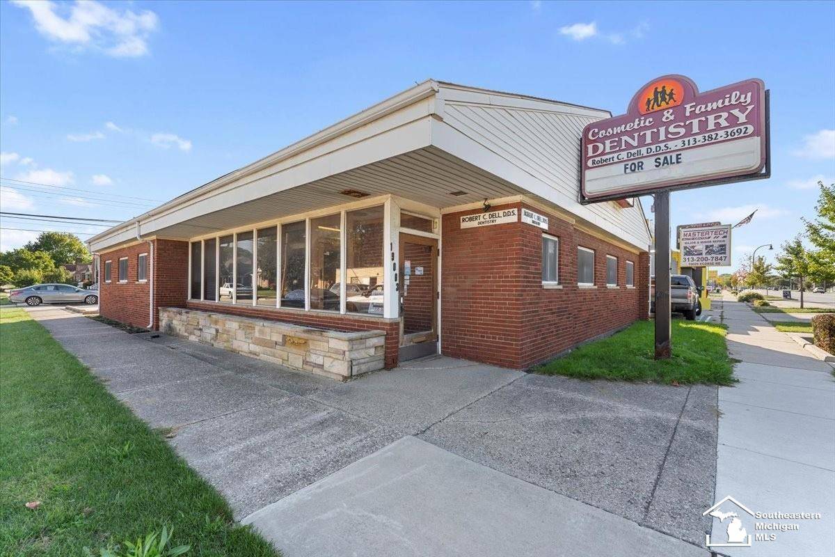 19003 Ecorse RD, Allen Park, MI 48101