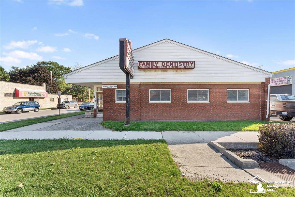 19003 Ecorse RD, Allen Park, MI 48101